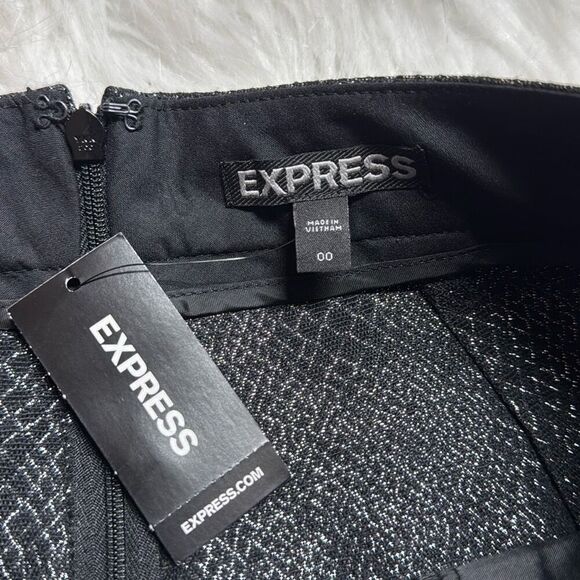 Express Women’s Black Metallic Snakeskin Skort Size 00 NEW - Picture 5 of 6
